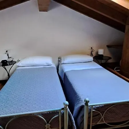 Schoenes Ferienhaeuschen Gabriele In Ruhiger Lage Mit Pool Casa de Férias *