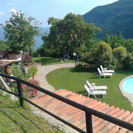 Schoenes Ferienhaeuschen Gabriele In Ruhiger Lage Mit Pool Casa de Férias